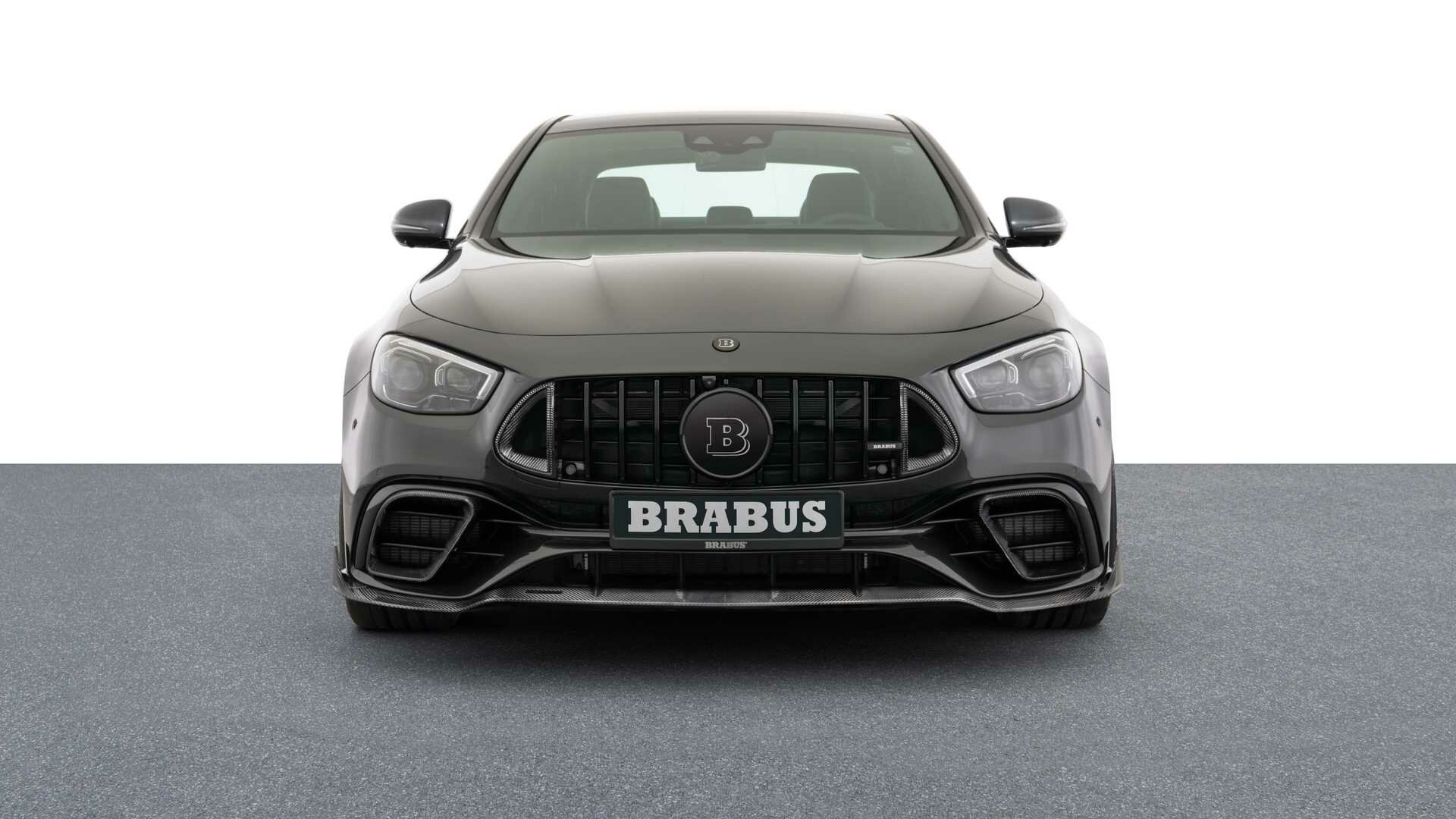 В Brabus сделали 900-сильный Mercedes-AMG E 63 S, который разгоняется до 330 км/ч