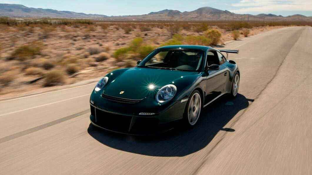 Редчайший 730-сильный RUF RT12 R с «механикой» и задним приводом пустят с молотка