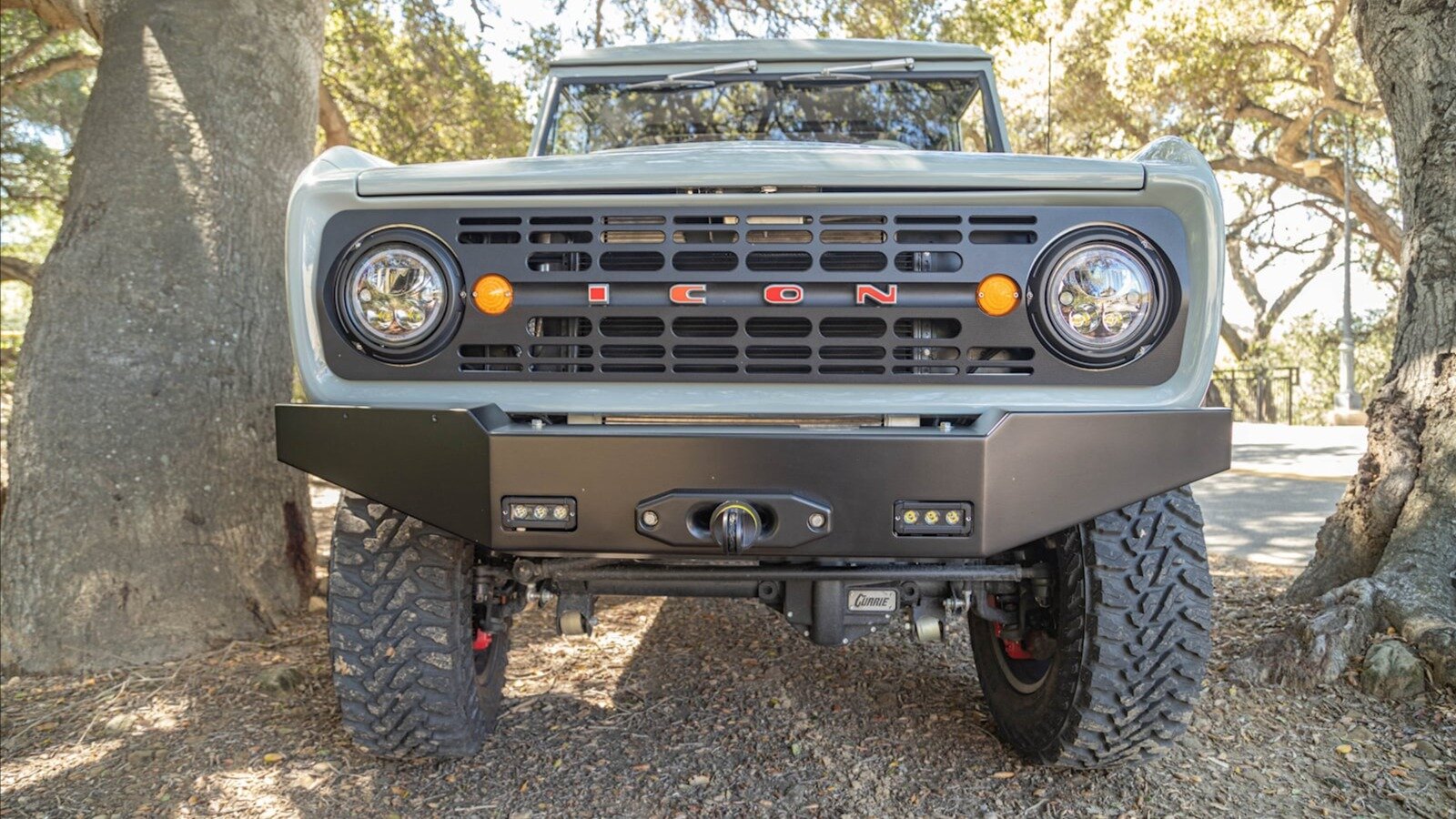 Ford Bronco 1974 года превратили в рестомод с 430-сильным V8