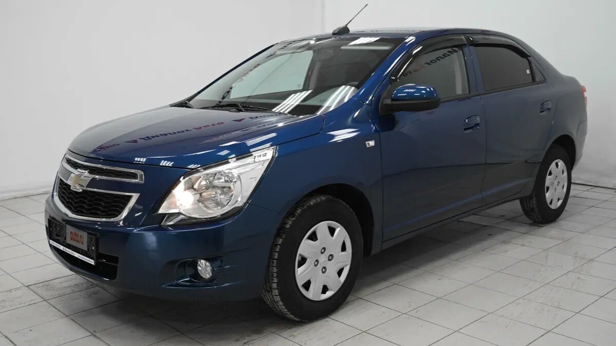 В России возобновились продажи дешёвых седанов Chevrolet Cobalt