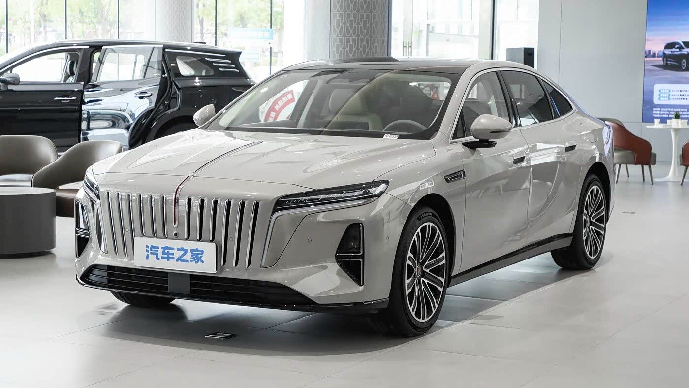Конкурент Audi A6 от Hongqi поступит в продажу до конца лета