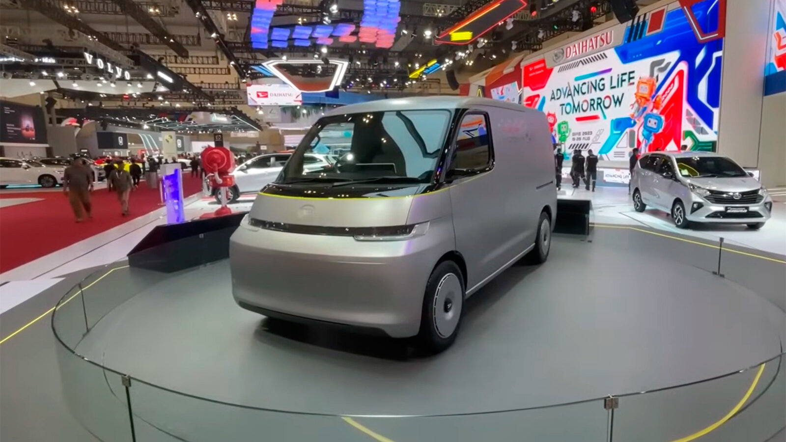 Daihatsu превратила старый фургон Gran Max в современный электромобиль
