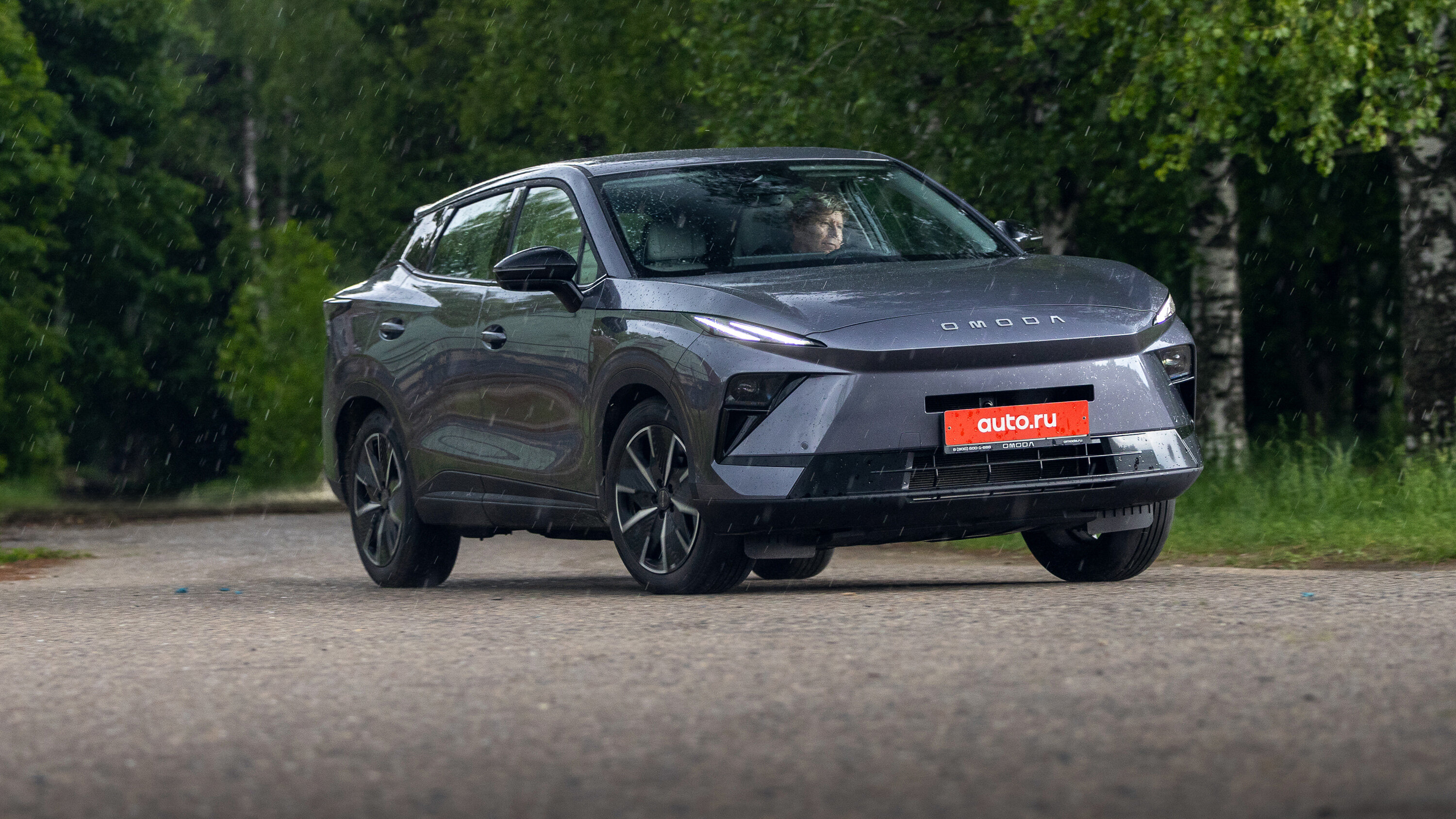 Экспертный тест Omoda C5: плюсы и минусы нового на вид кроссовера российской сборки