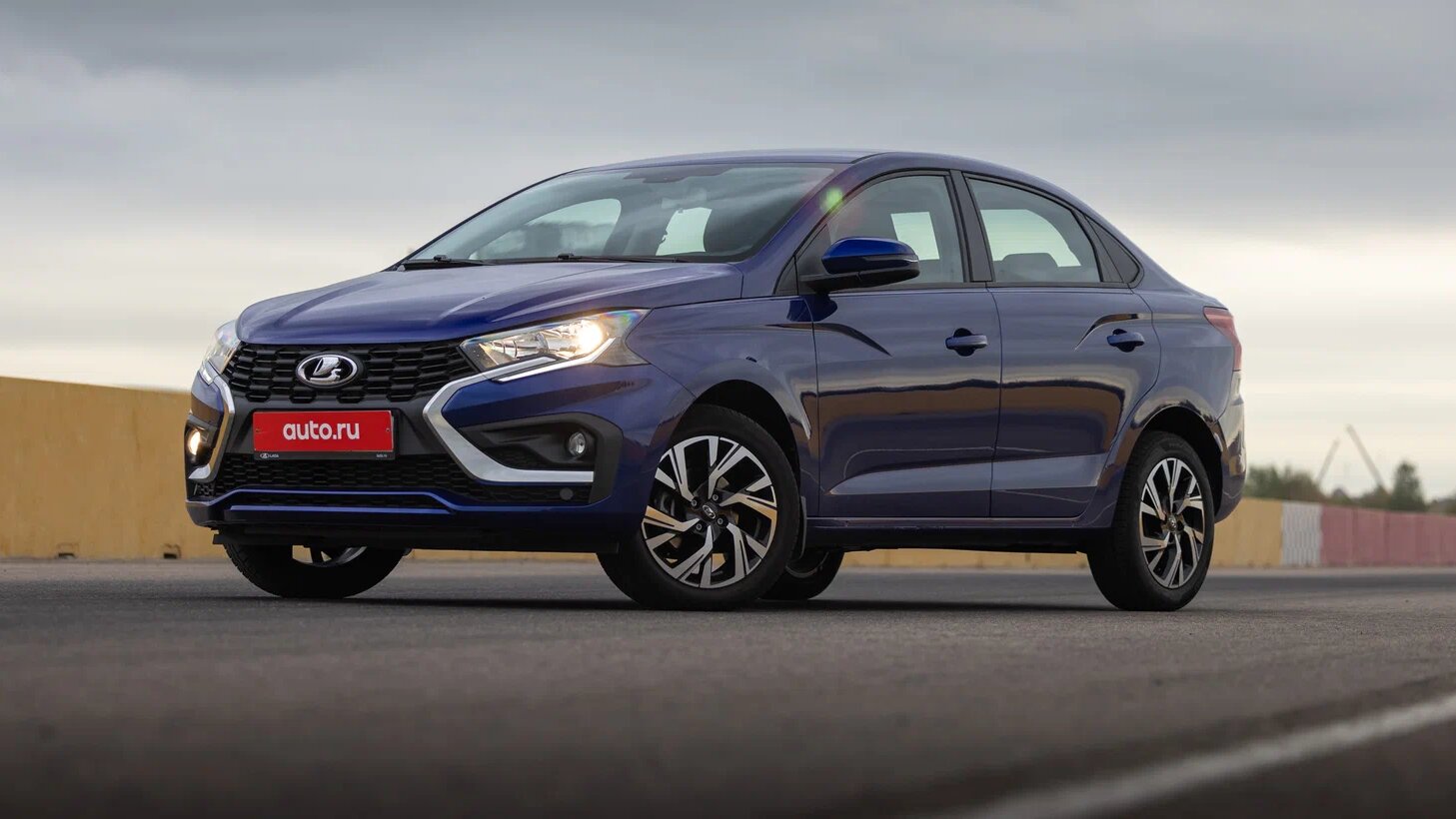 Стало известно, сколько Lada Iskra АвтоВАЗ произведёт в 2025 году