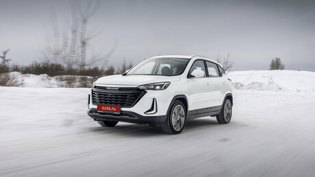 Первый тест BAIC X35 — кроссовера, который попробует заменить Крету