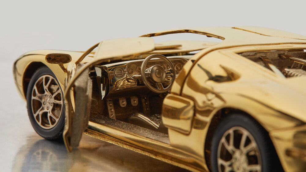 Ford GT из золота выставлен на продажу
