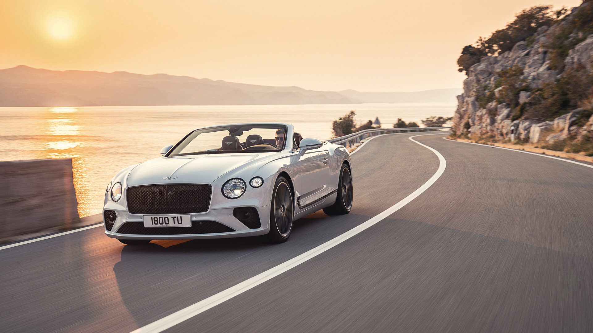 Представлена открытая версия Bentley Continental GT