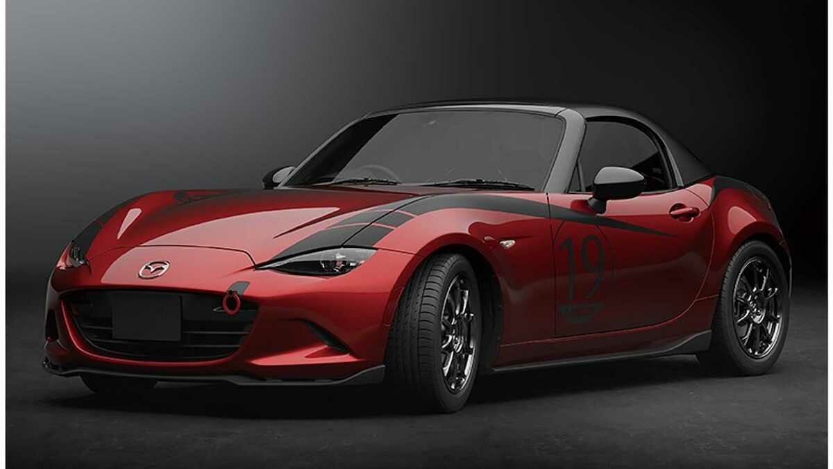Родстер Mazda MX-5 получил карбоновую крышу и еще пару новых деталей