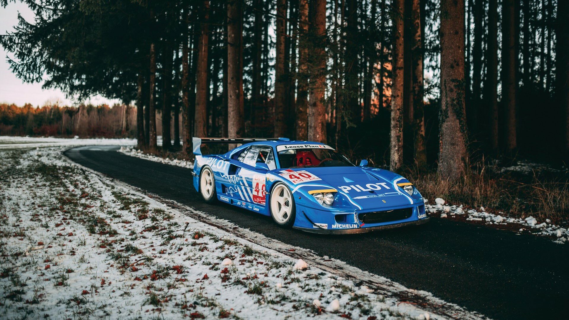 Самую успешную в истории гоночную Ferrari F40 продали за 4,8 миллиона евро