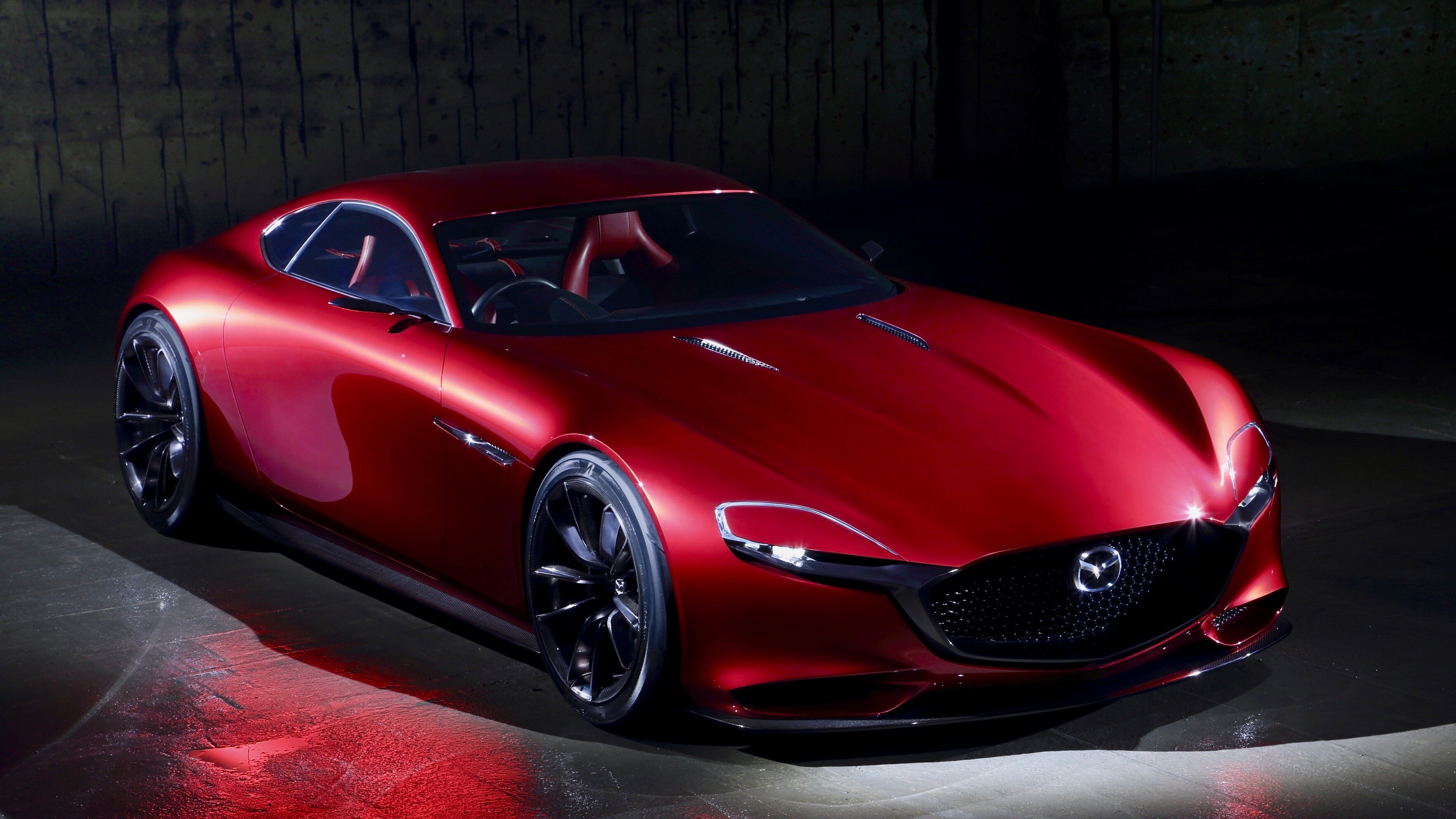 Роторным Mazda быть: японская компания запатентовала гибрид с роторным мотором