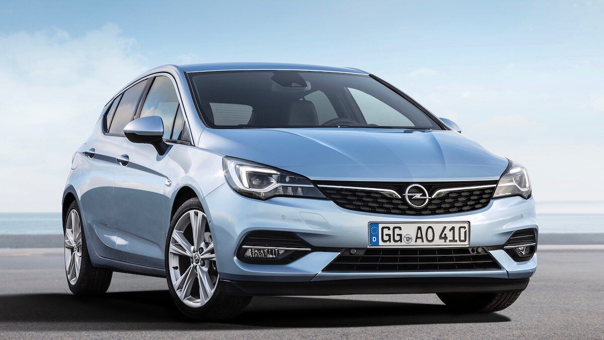 Обновлённый Opel Astra: 9-ступенчатый «автомат» GM и старые фары