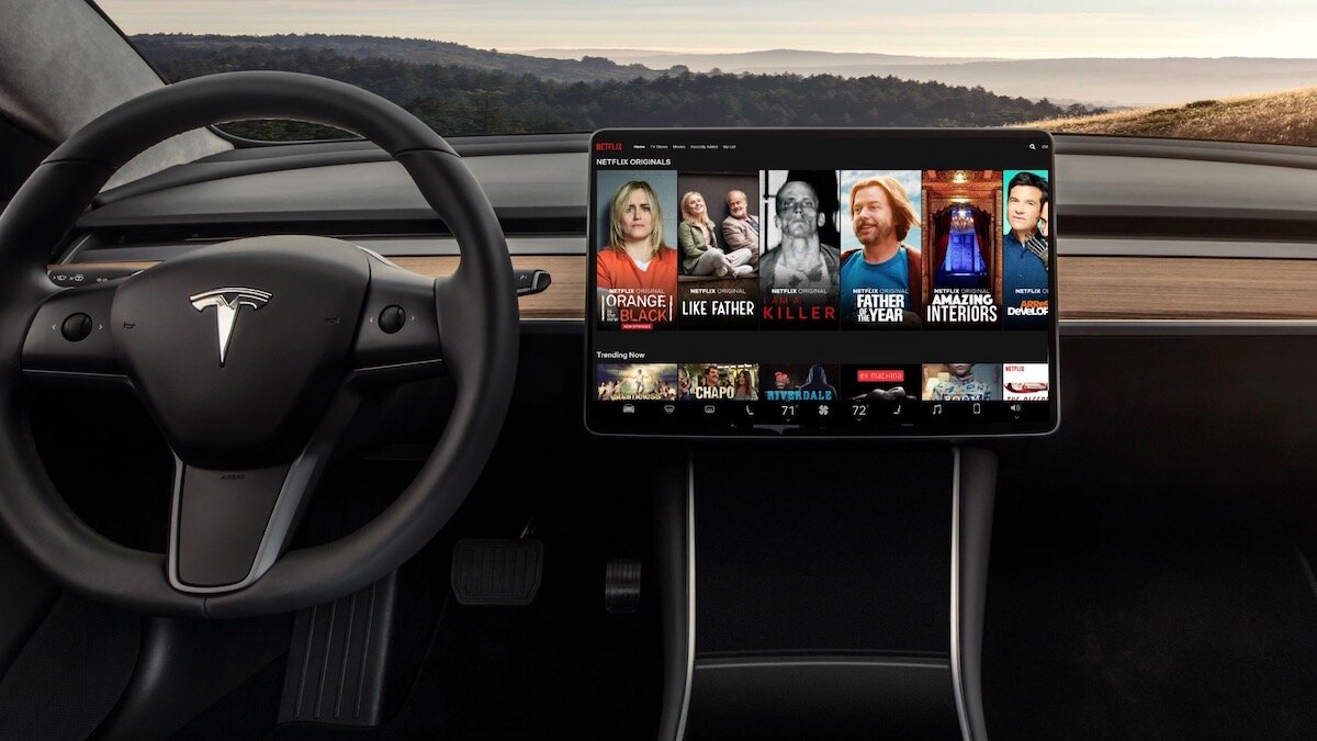 В автомобилях Tesla можно будет смотреть YouTube и Netflix