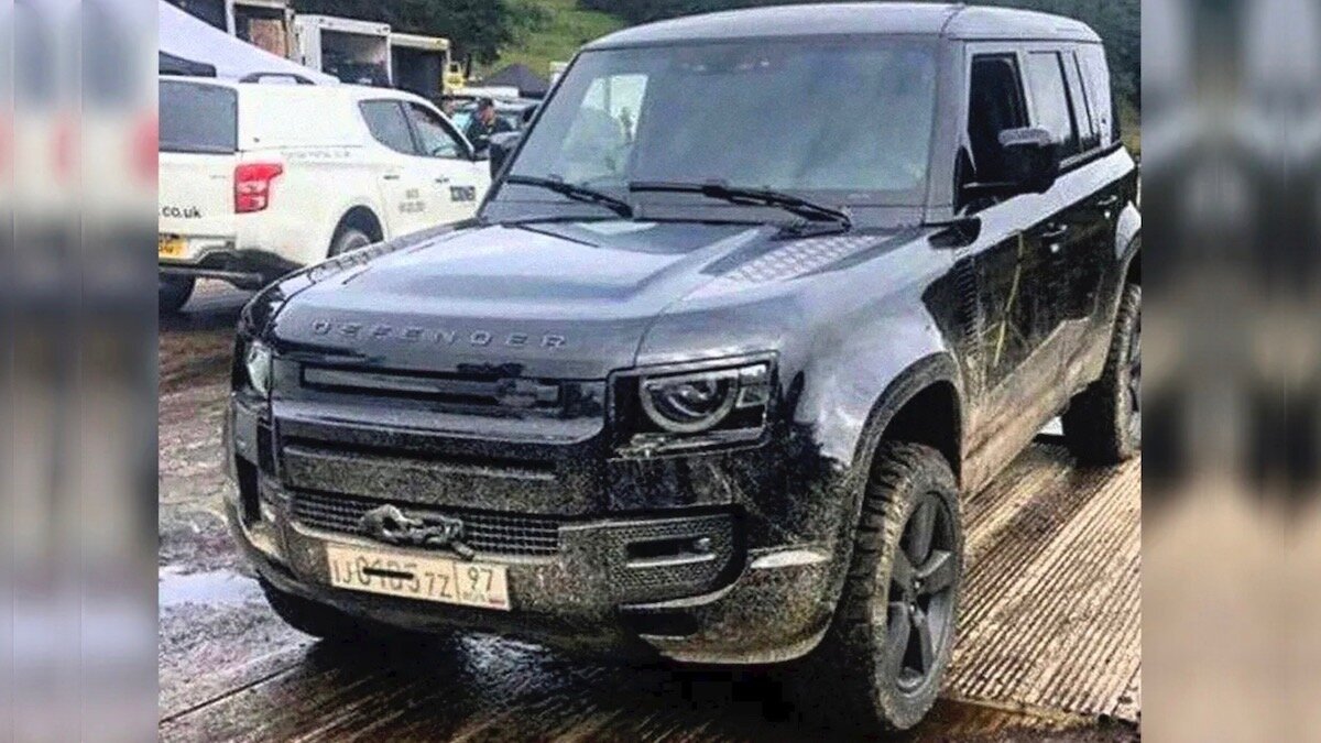 Новый LR Defender сфотографировали на «российских» номерах и без камуфляжа
