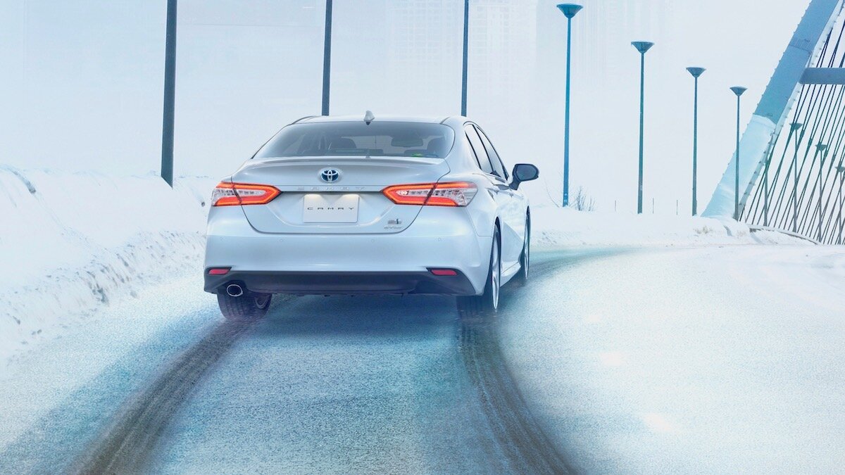 Toyota Camry стала полноприводной