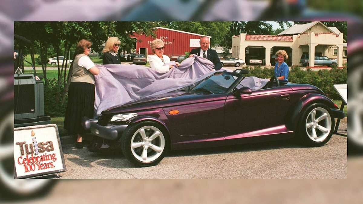 Американцы закопали Plymouth Prowler на 50 лет, но забыли об этом