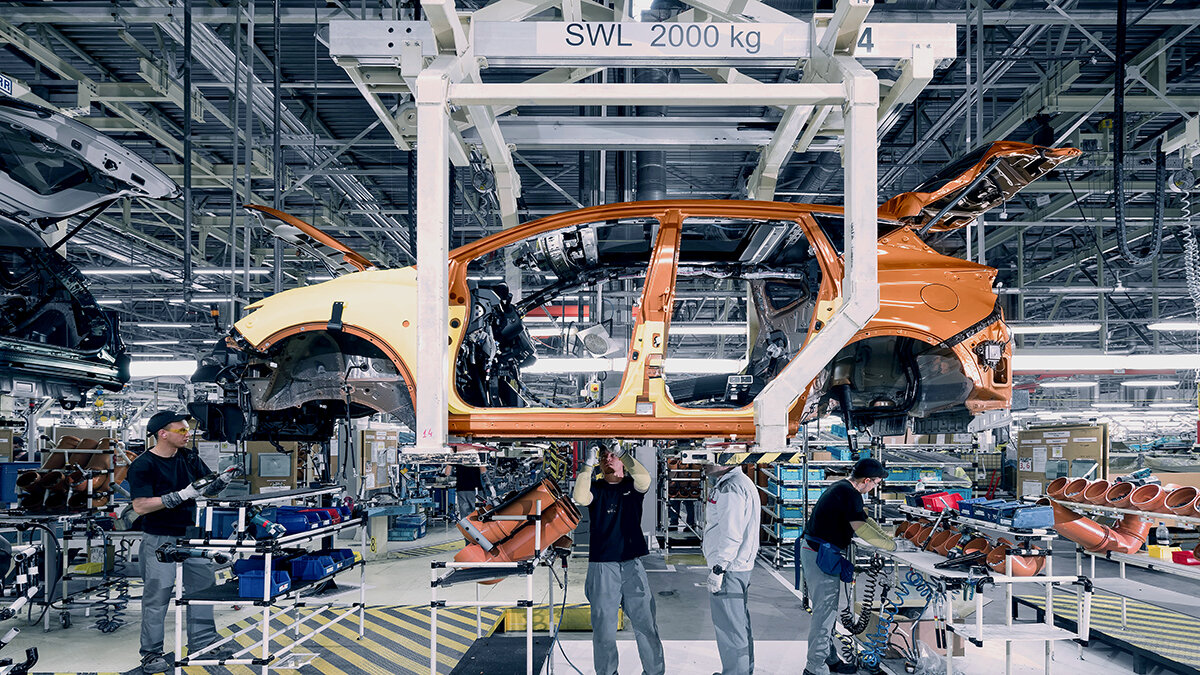 Nissan сократит производство в России