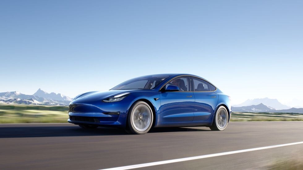 Tesla отозвала почти 54 тысячи электрокаров из-за опасной особенности автопилота