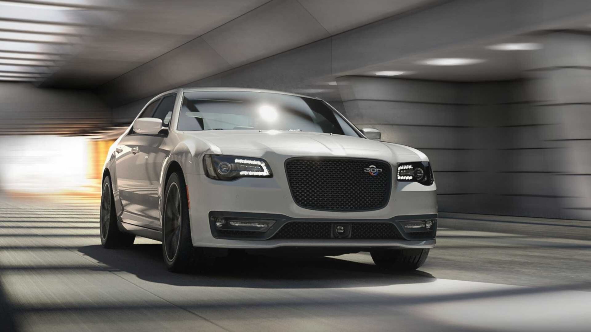 Chrysler выпустит ещё 2300 «прощальных» седанов 300 с моторами V6 и V8