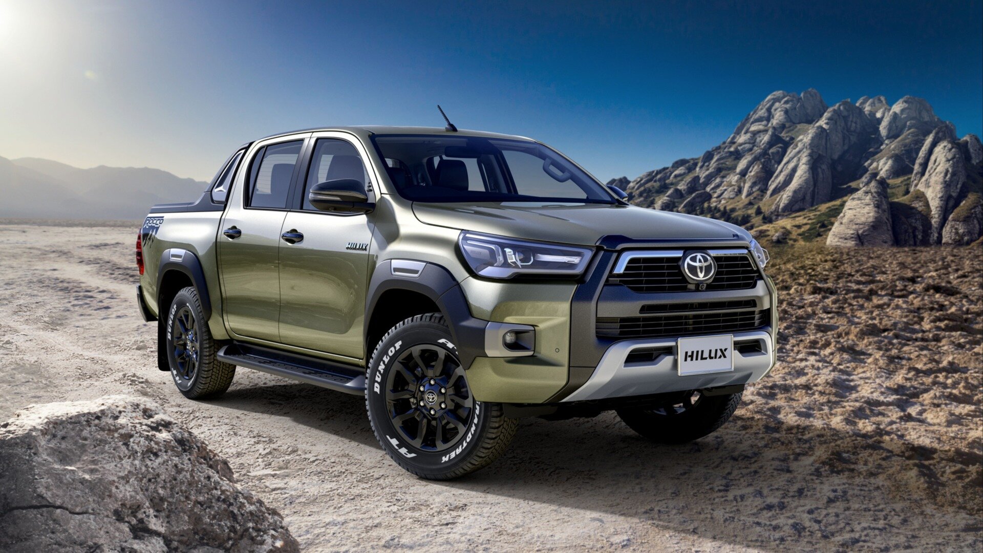 Пикап Toyota Hilux получил особую версию Revo Rocco