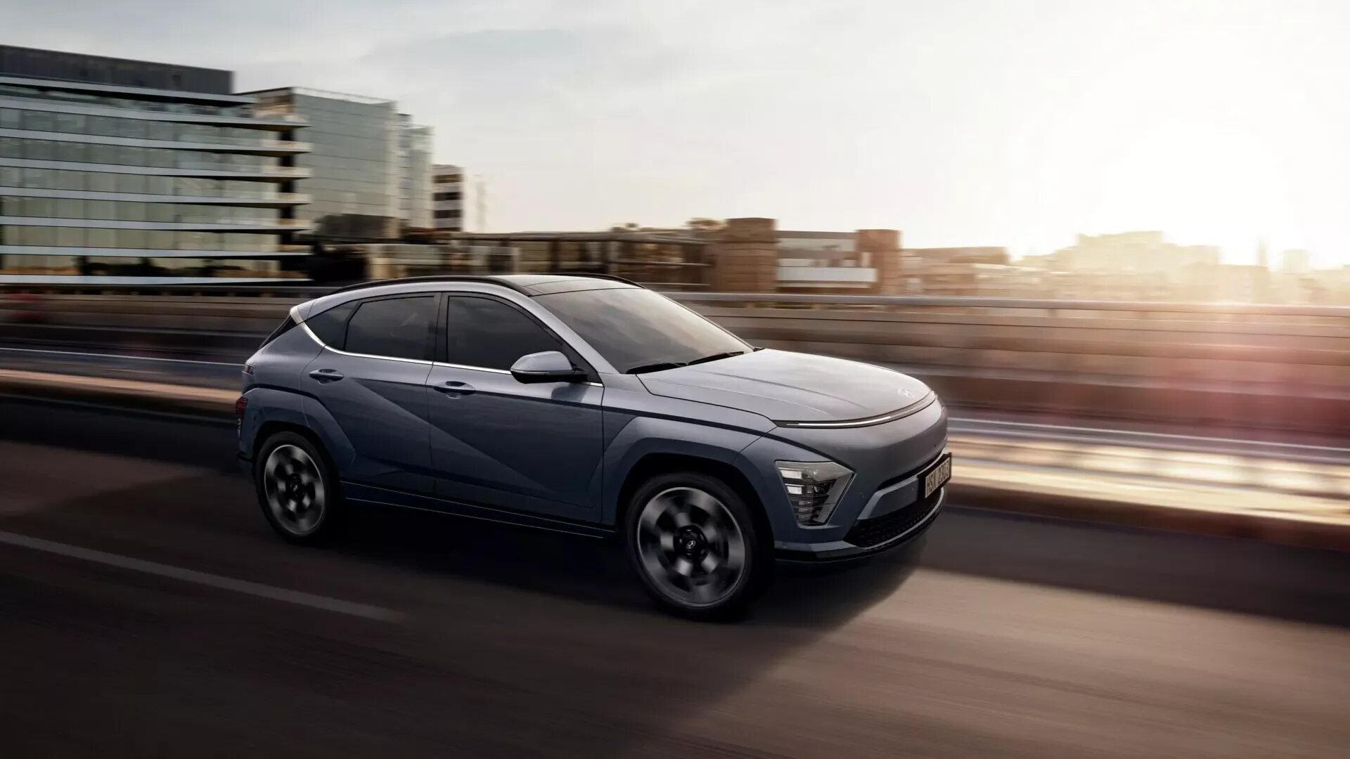 Кроссовер Hyundai Kona нового поколения стал электрокаром, но не получил полного привода
