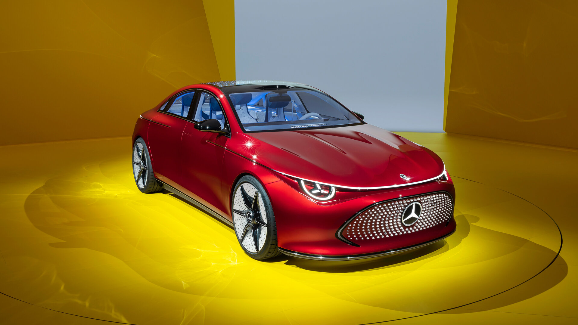 Mercedes-Benz представил Concept CLA — прообраз будущих компактных моделей