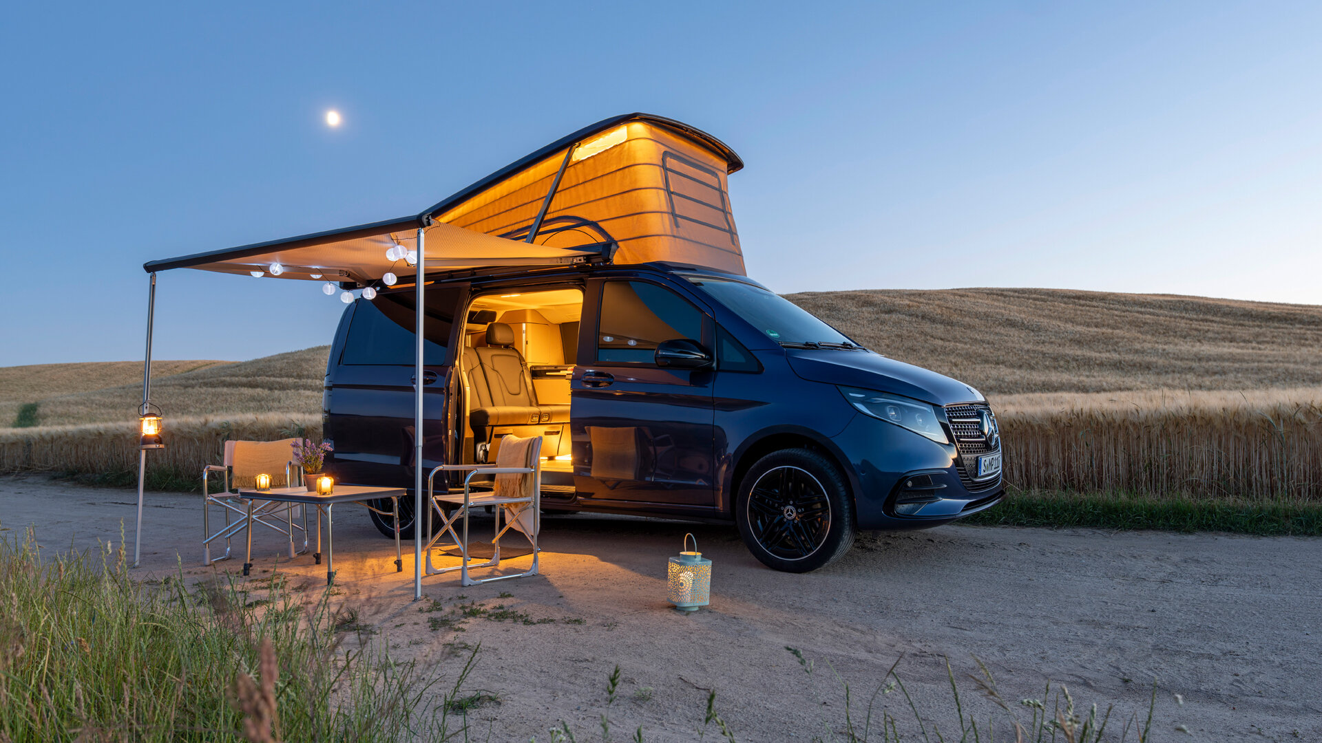 Mercedes-Benz увеличил крышу заводскому кемперу Marco Polo