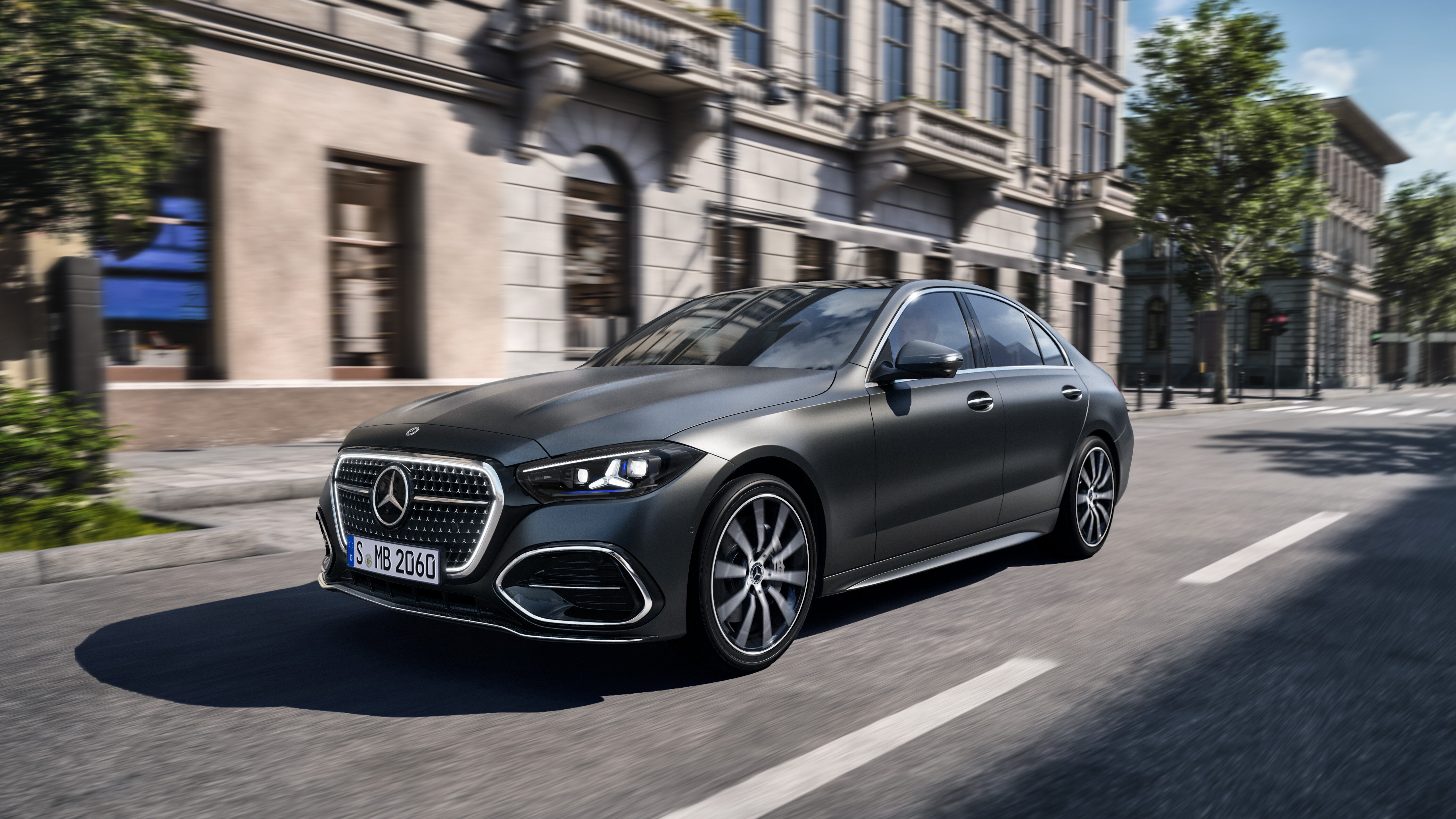 Mercedes-Benz C-класса обновился и получил светящуюся решётку