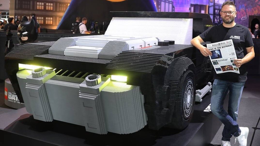 Из 500 000 кубиков Lego построили Бэтмобиль в натуральную величину