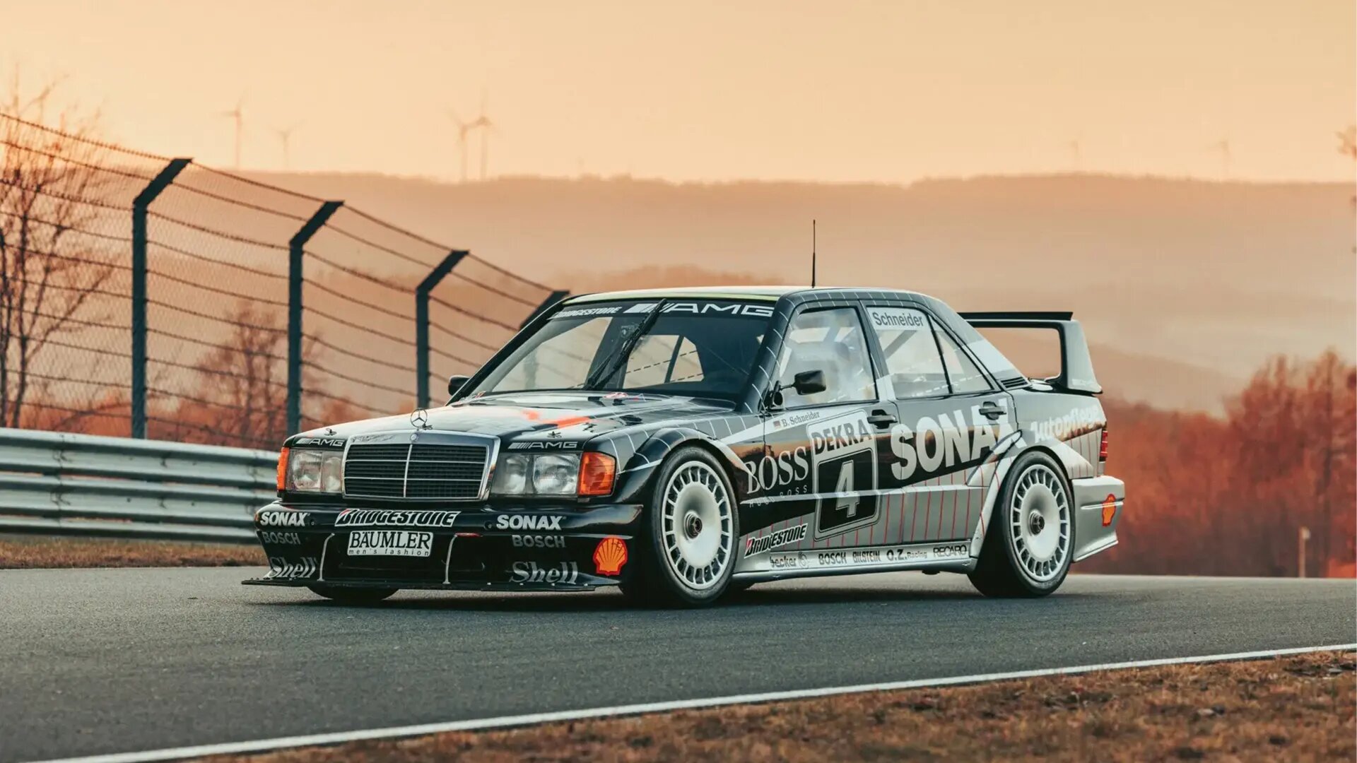 Редчайший гоночный Mercedes-Benz из 1990-х ушёл с молотка за полмиллиона долларов