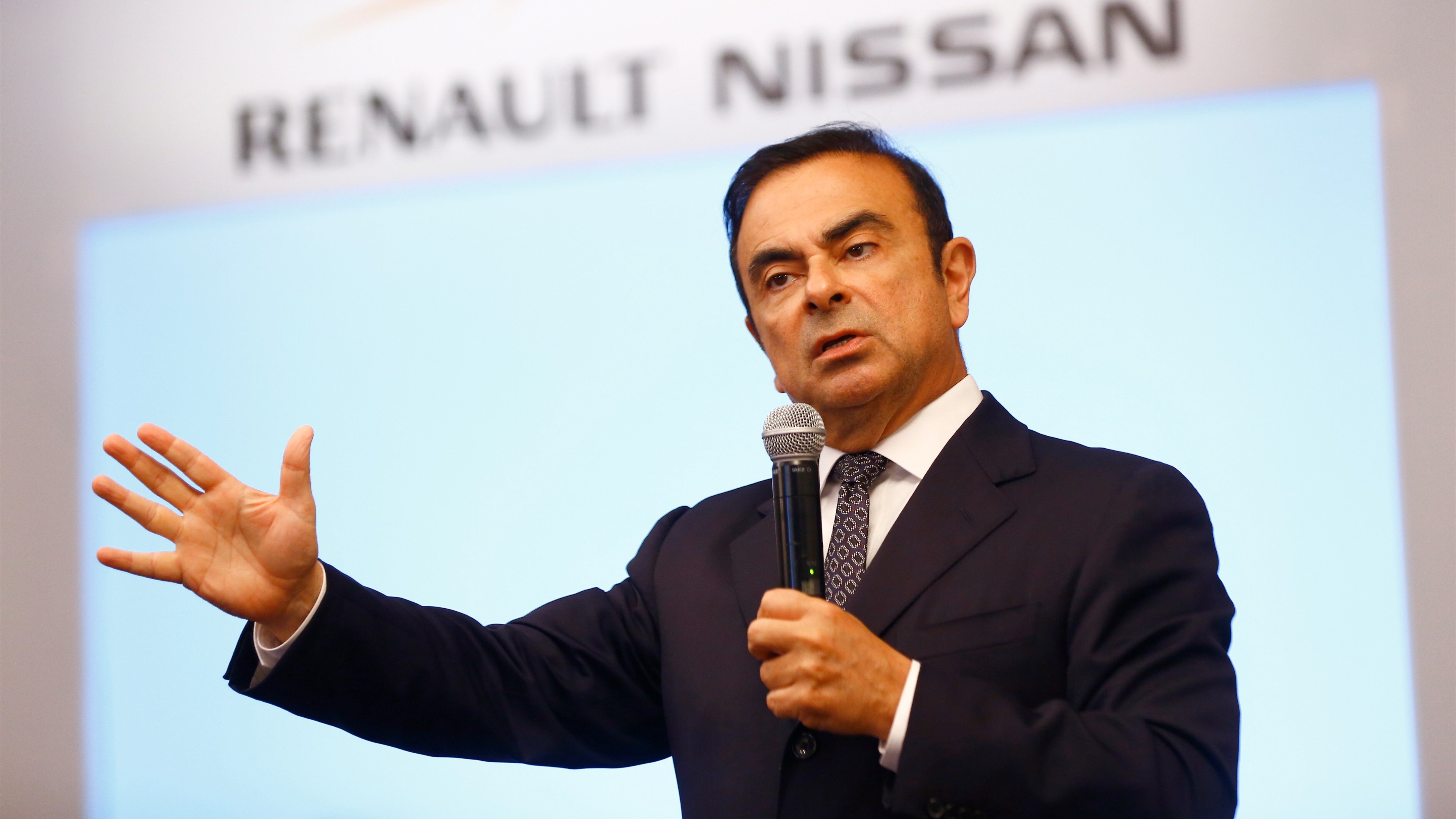 Бывший глава компаний Nissan и Mitsubishi заявил, что их попытается поглотить Honda