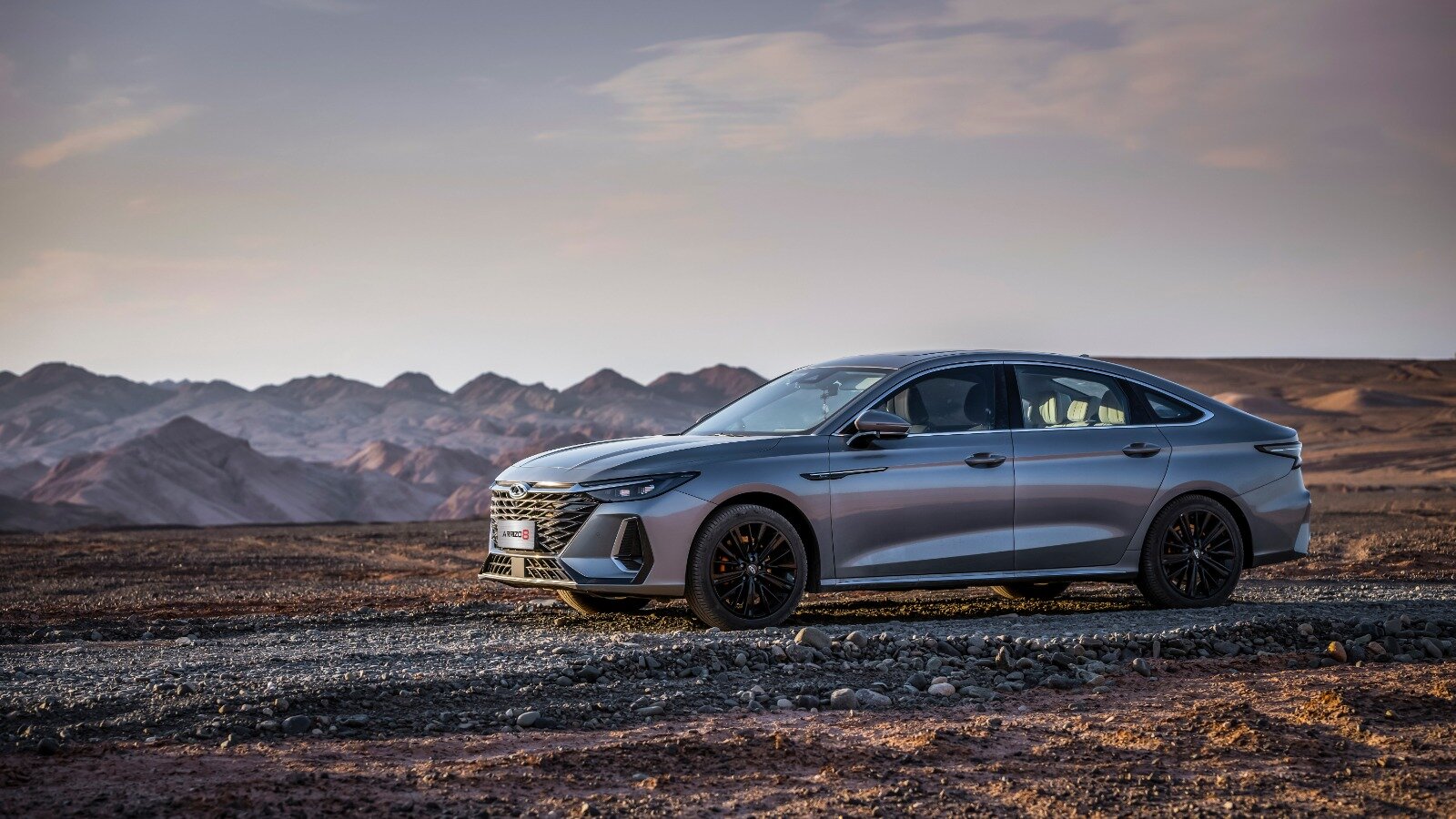 Седан Chery Arrizo 8 для России: детали оснащения и фото салона в базе