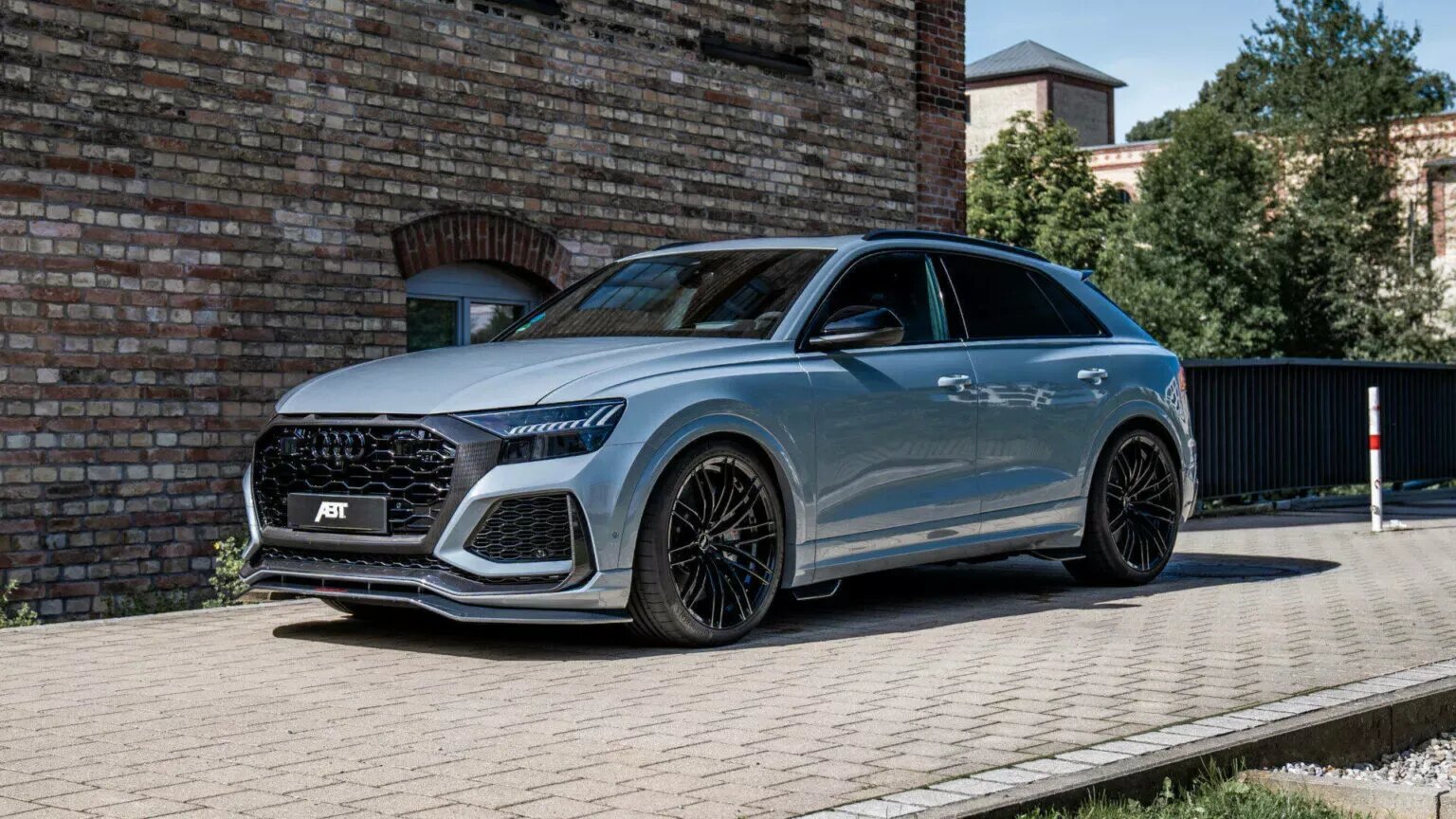 Немцы сделали Audi RS Q8 мощнее Lamborghini Urus Perfomante