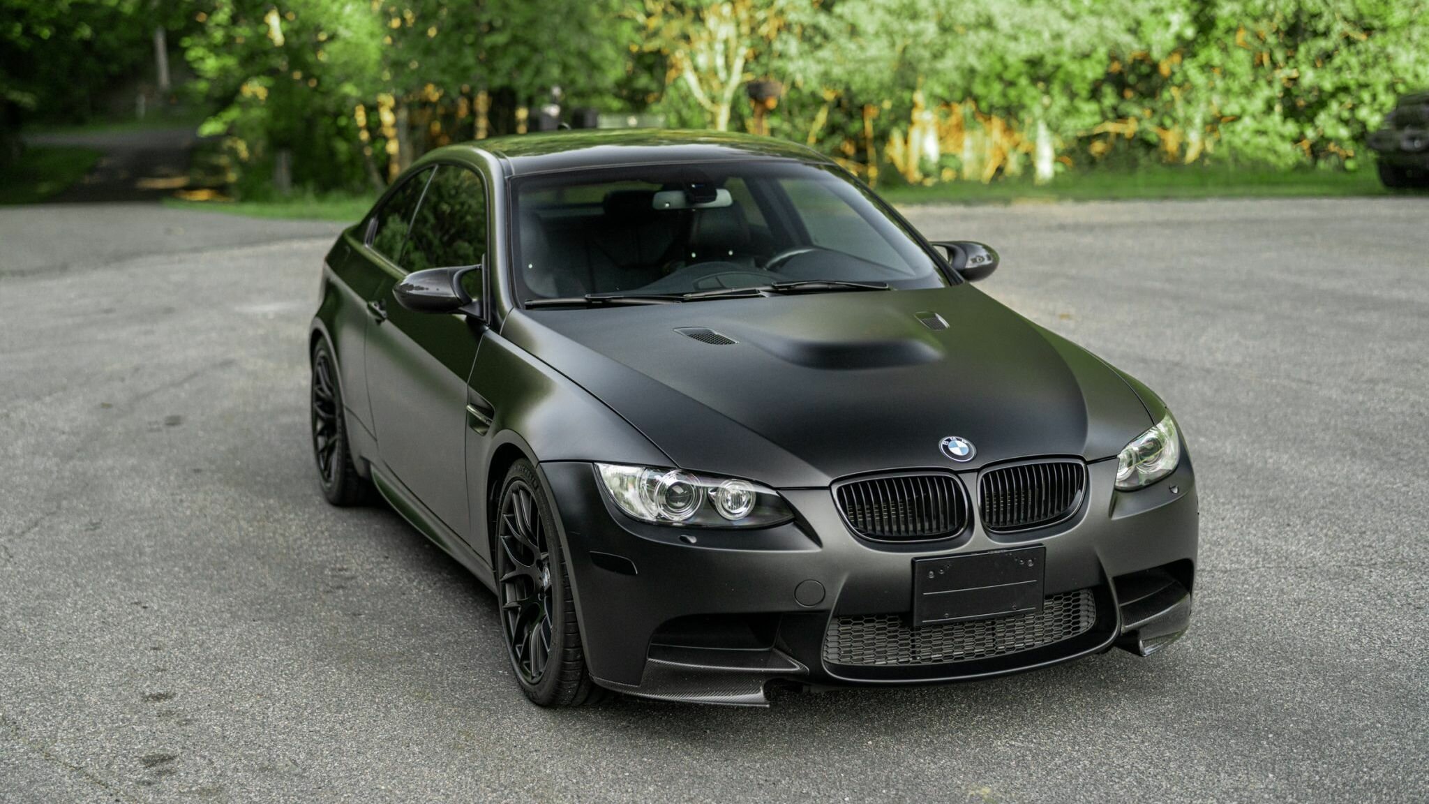 На продажу выставлено очень редкое и очень чёрное купе BMW M3. Таких выпустили всего 20 штук