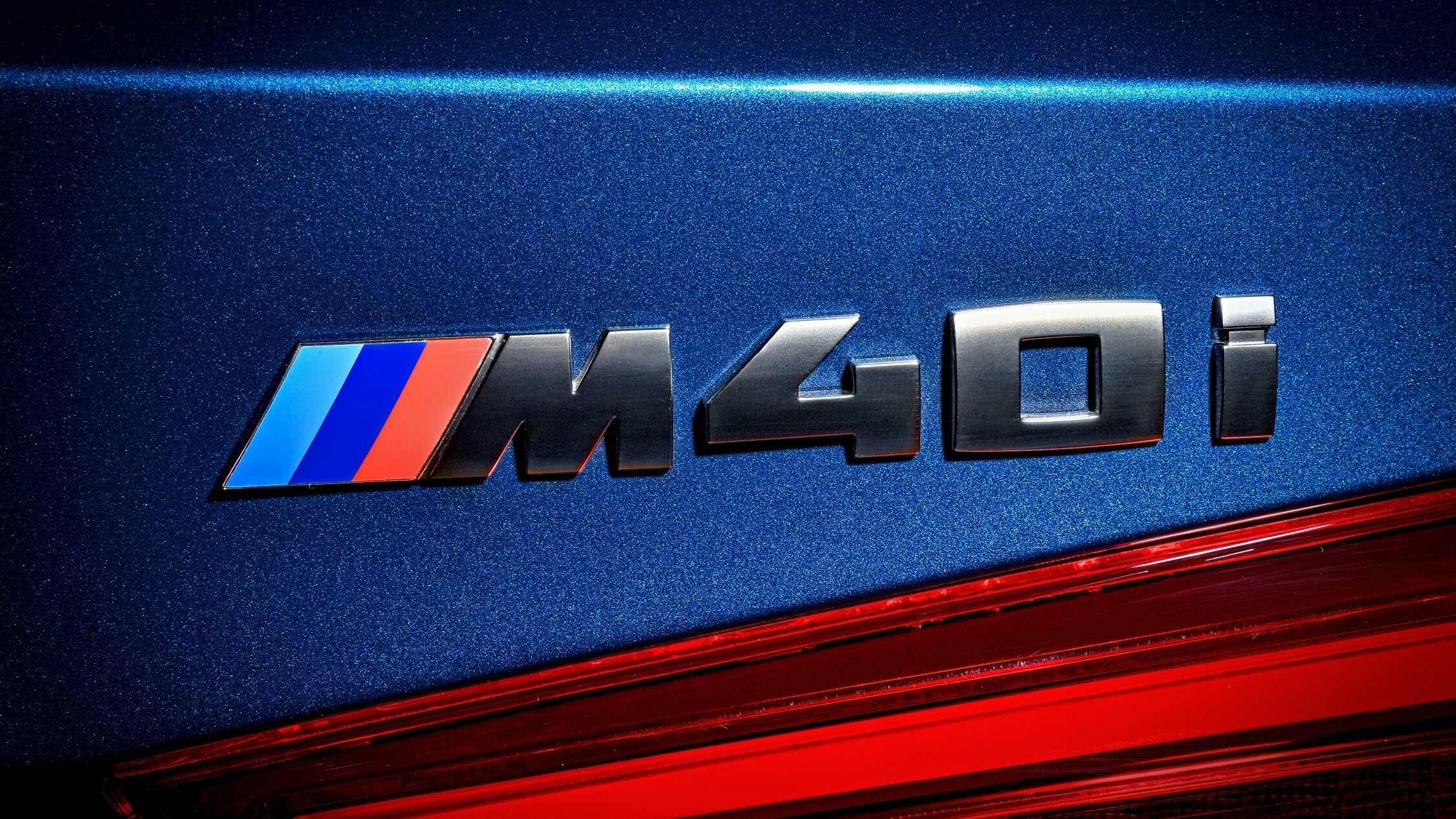Из названий бензиновых BMW уберут букву i