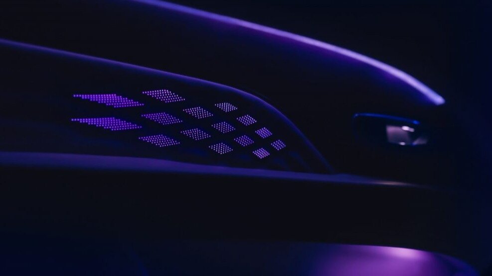 Опубликован тизер таинственной новинки Bentley, которую рассекретят 10 мая