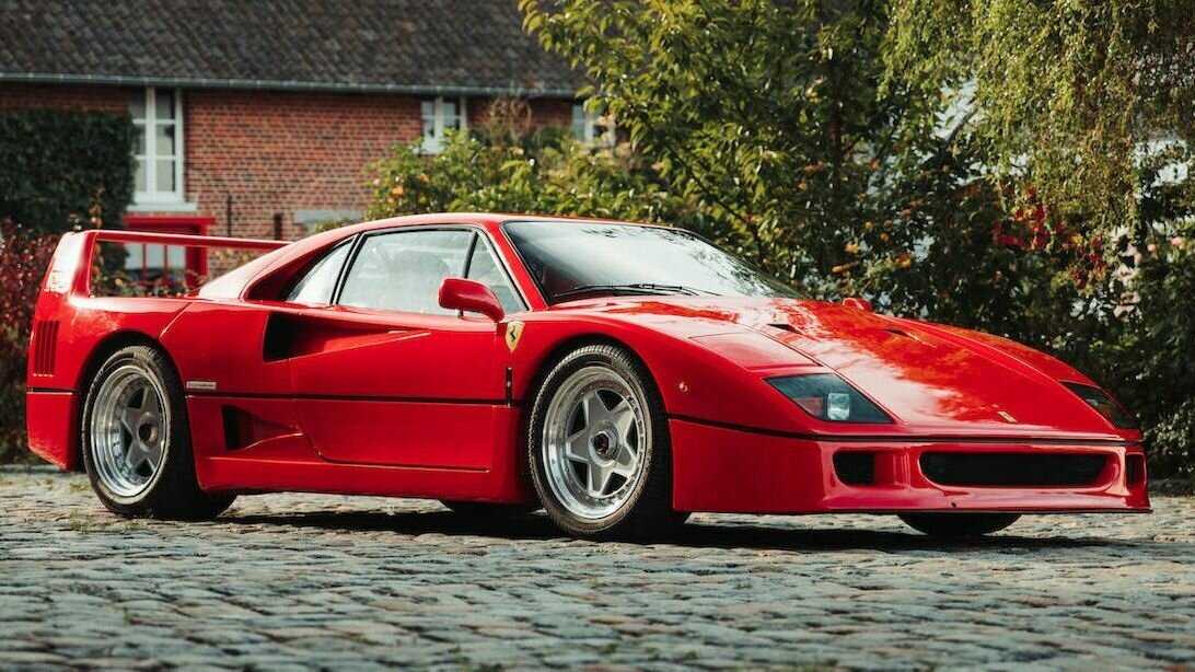 Ferrari F40, которая всю жизнь провела в одних руках, ушла с молотка за 153 миллиона рублей