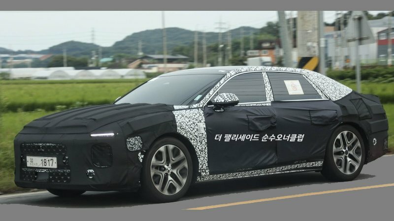 Большой седан Hyundai с полным приводом: шпионские фото