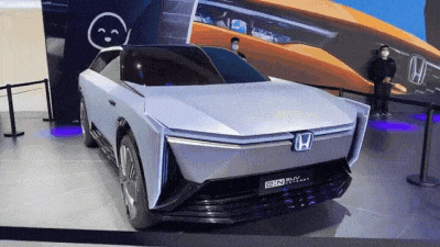 Электрокроссовер Honda, похожий на Tesla Cybertruck: первое видео