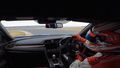 Хот-хэтч Honda Civic Type R на закате карьеры установил два рекорда