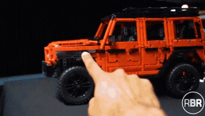 Mercedes-Benz G500 стал набором Lego из 2891 детали