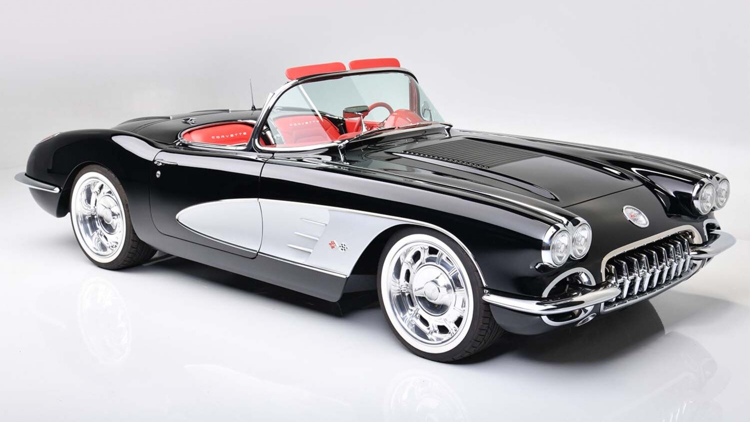 64-летний Chevrolet Corvette доработали современным шасси и выставили на торги