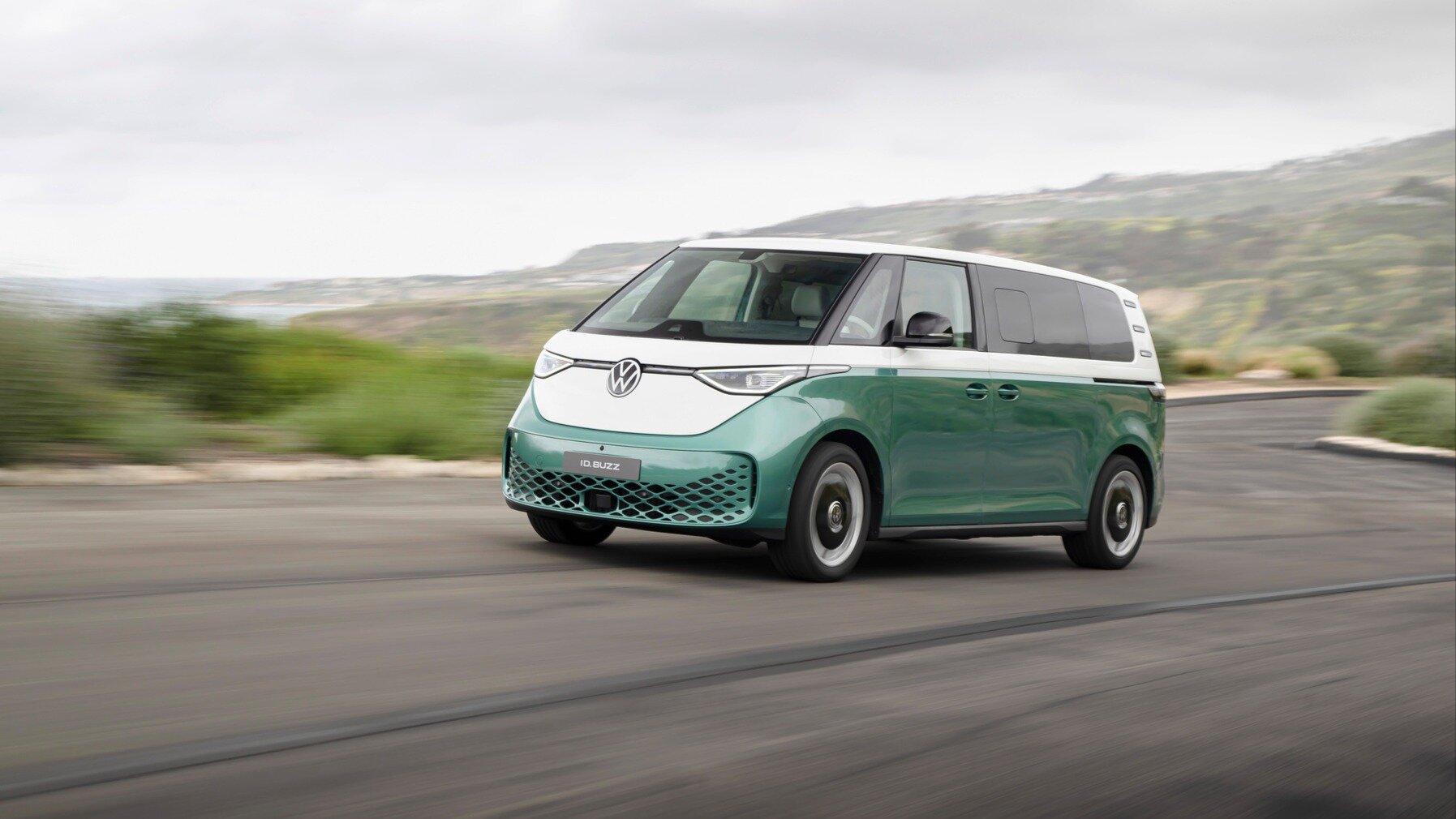 Представлен длинный VW ID.Buzz: салон на семерых и мощный мотор