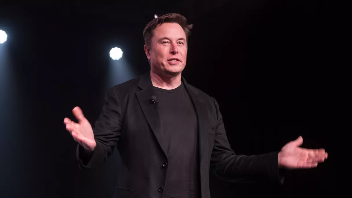 Илон Маск продал акций Tesla на 5 миллиардов долларов после опроса в Twitter