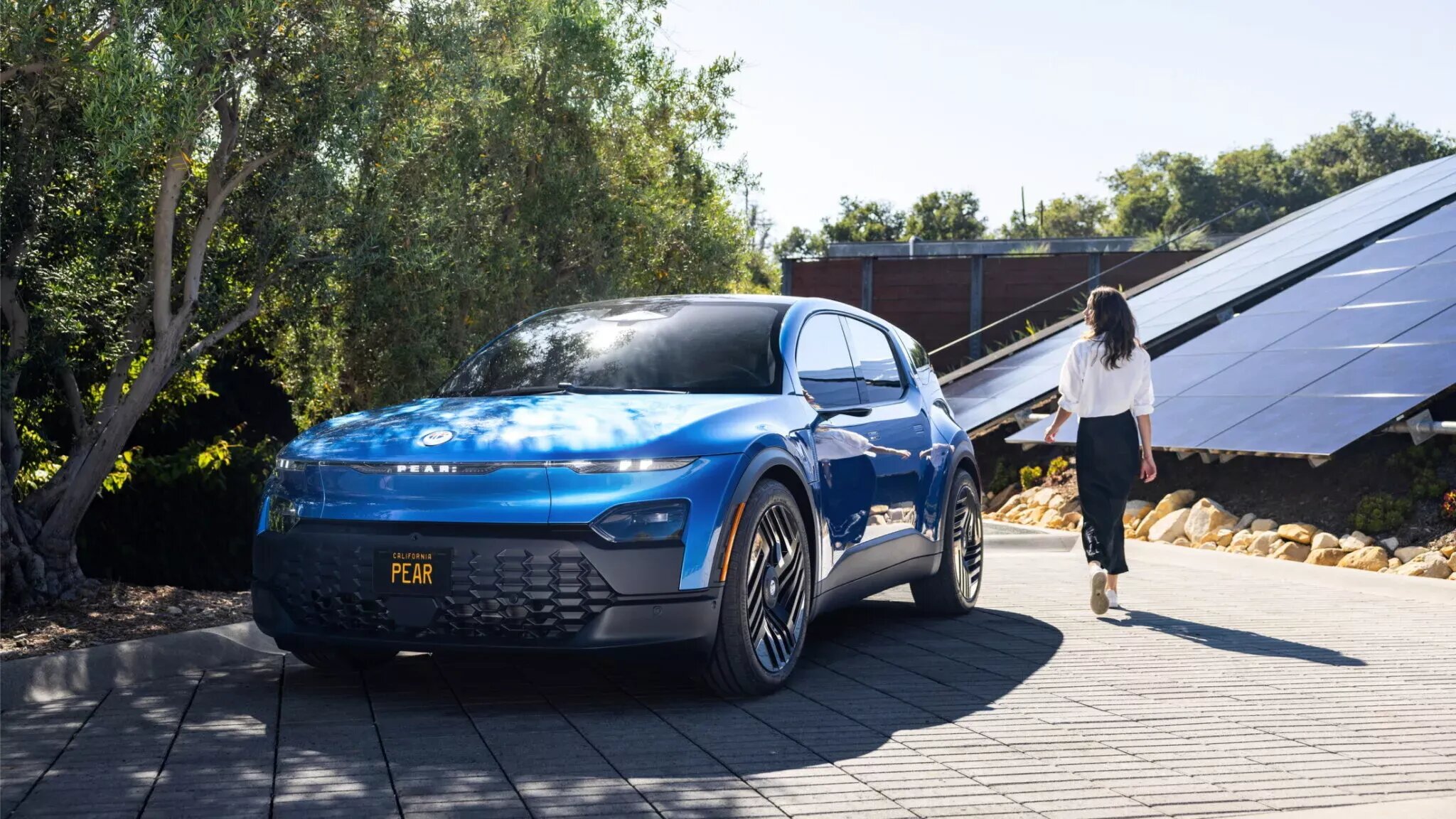 Дешёвый кроссовер Fisker получит 6-местный салон и исчезающую заднюю дверь