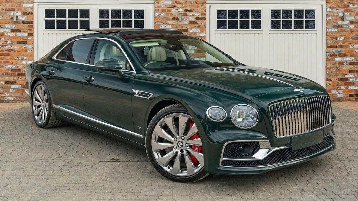 Bentley Flying Spur принца Эндрю выставили на продажу без наценки за знатное происхождение