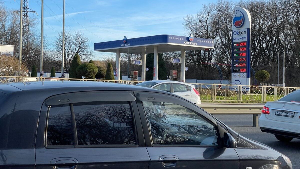 В России сократилось производство бензина