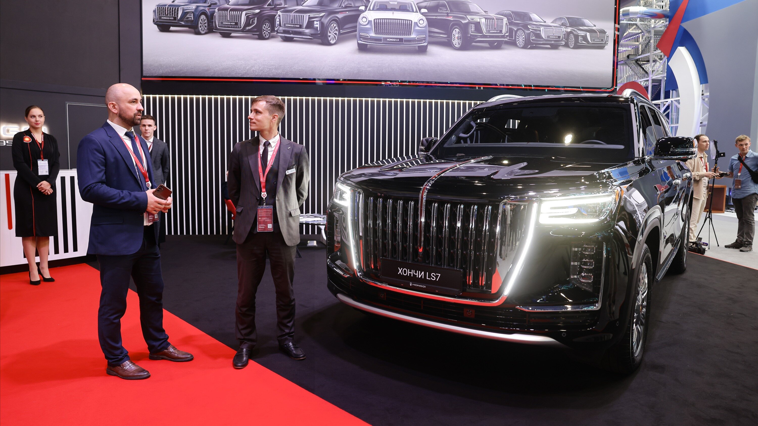 Новый большой внедорожник Hongqi LS7 появится в России в 2026 году