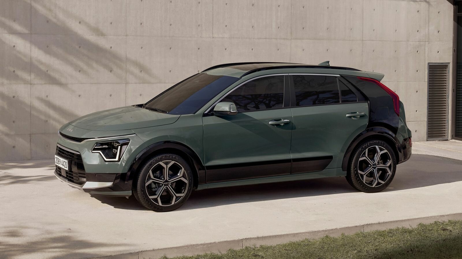Новый кроссовер Kia Niro дебютировал с гибридным приводом