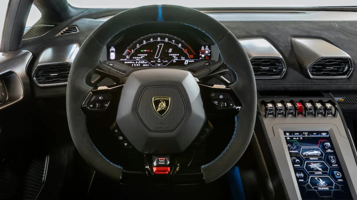Компания Lamborghini раскрыла планы на будущее: утилитарные модели и электрокар