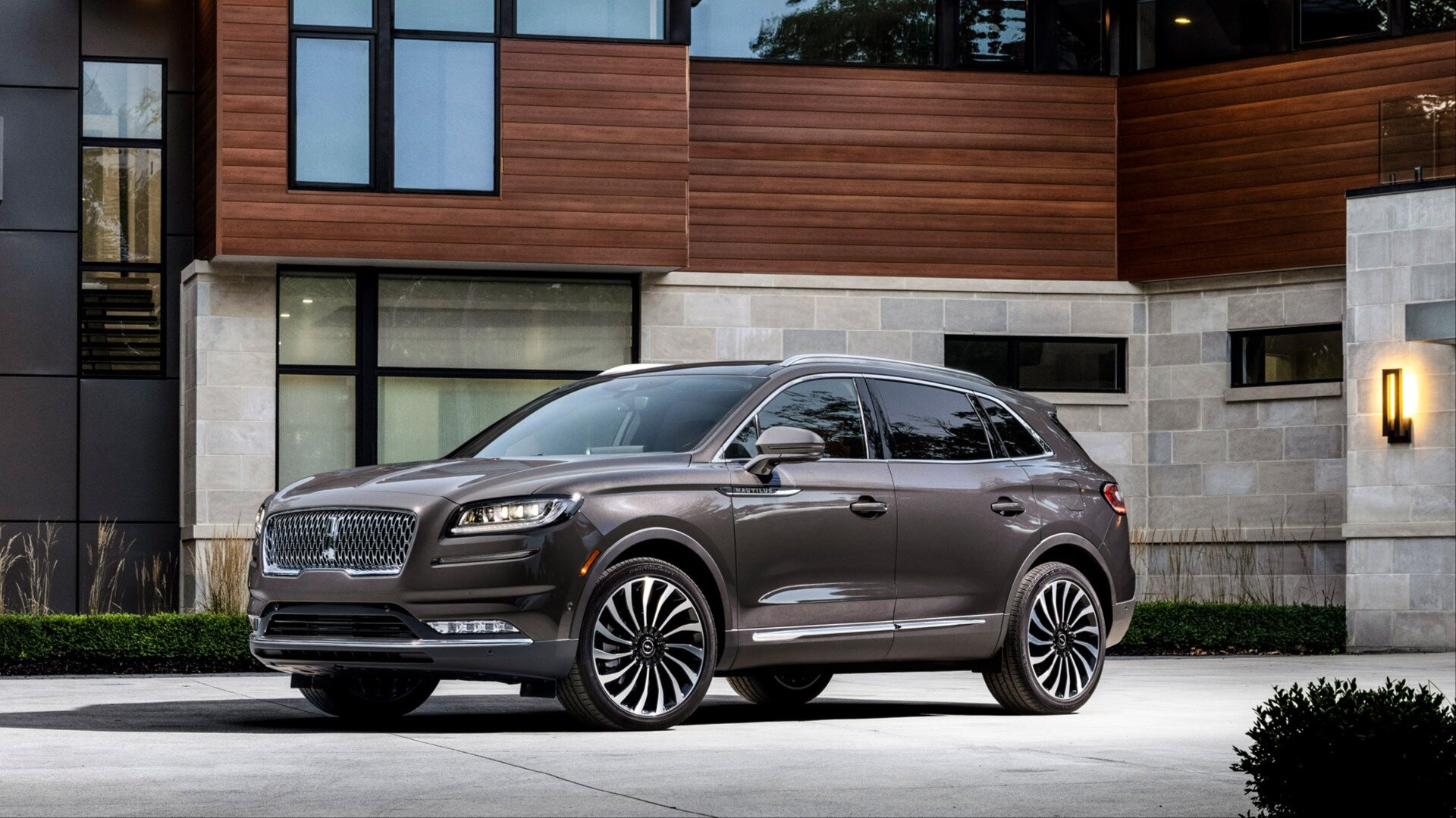 Автобрендами с самыми лояльными покупателями названы GM, Lincoln и Tesla